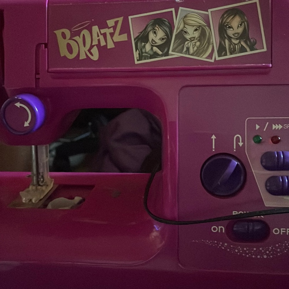 Bratz Sawing Mechine